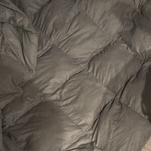 Luxurious Gray Down Comforter goose